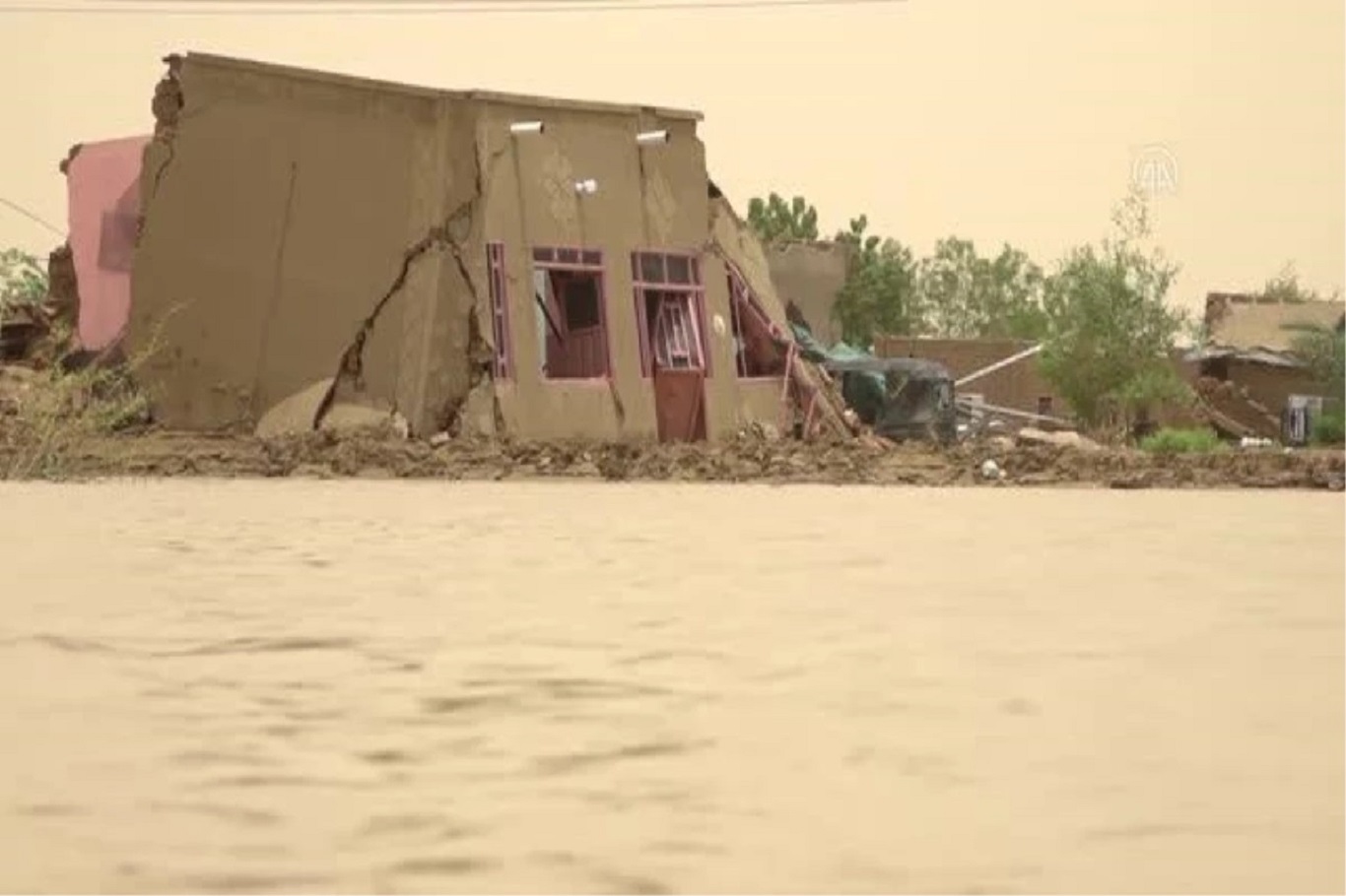 Sudan'da sel afete yol açtı: 12 ölü