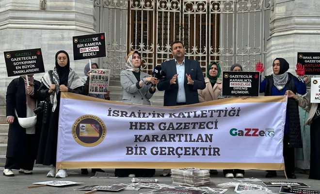 İstanbul’da basın mensupları Gazzeli meslektaşları için 'GaZZete’yi çıkardılar