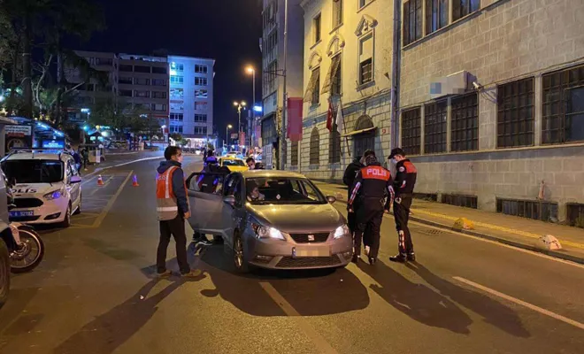 İstanbul'da asayiş uygulamasında aranan 532 şüpheli yakalandı