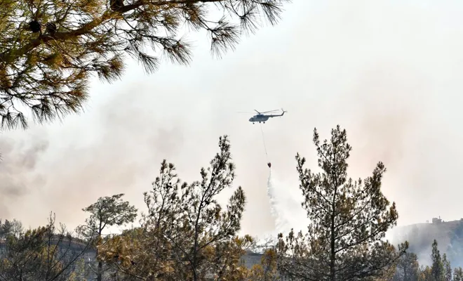 İzmir'de çıkan yangın devam ediyor