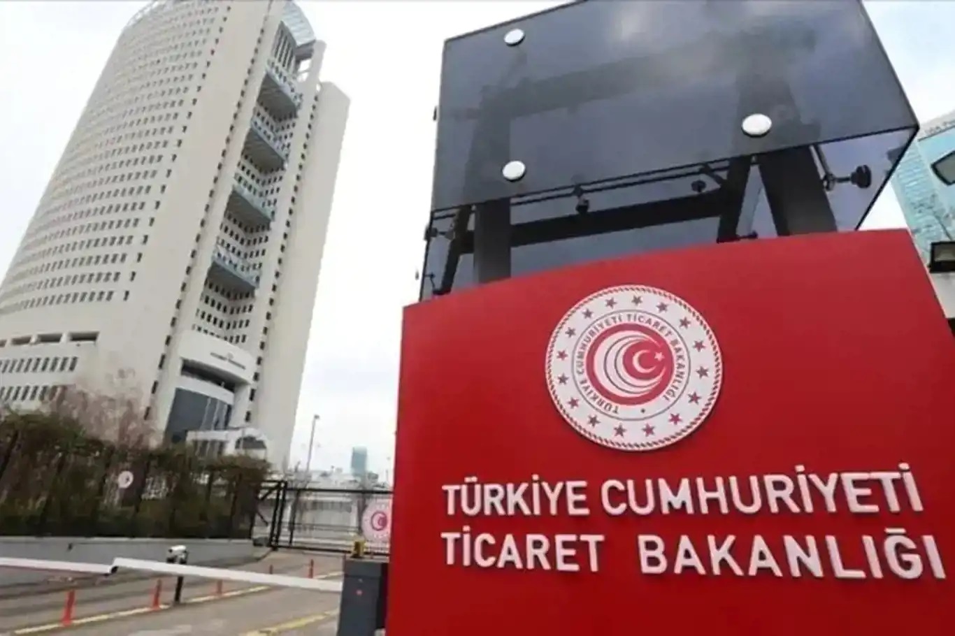 Ticaret Bakanlığı: Yapay zeka ile 3 milyar TL gelir kaybı önlendi