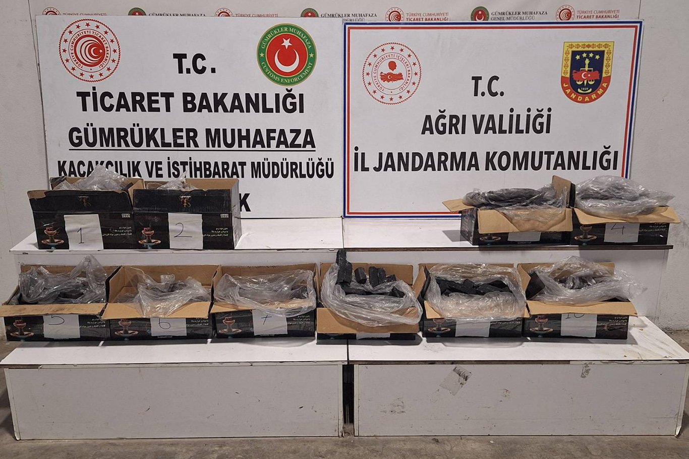 Ağrı'da 142 kilogram uyuşturucu ele geçirildi