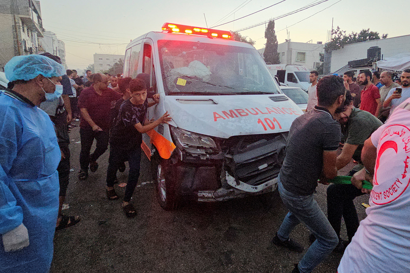 Gazze'de yaralıları taşıyan ambulans İHA ile hedef alındı