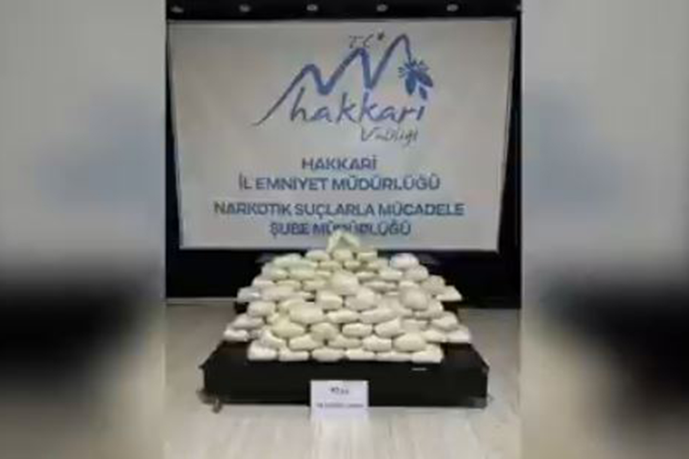 Hakkari'de 92 kilogram metamfetamin ele geçirildi 