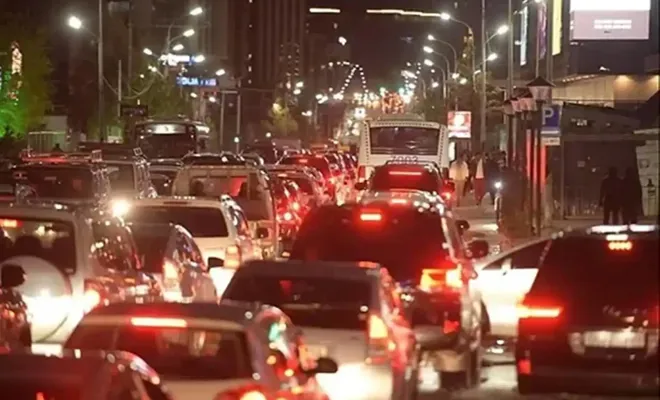 Moğolistan'ın başkentindeki trafik sorununa "plaka" çözümü