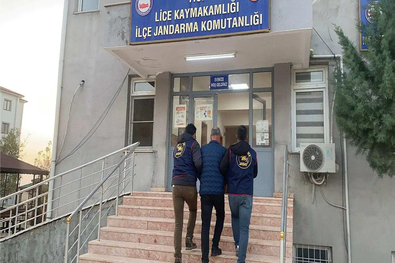 Aranan 2 firari Diyarbakır'da yakalandı