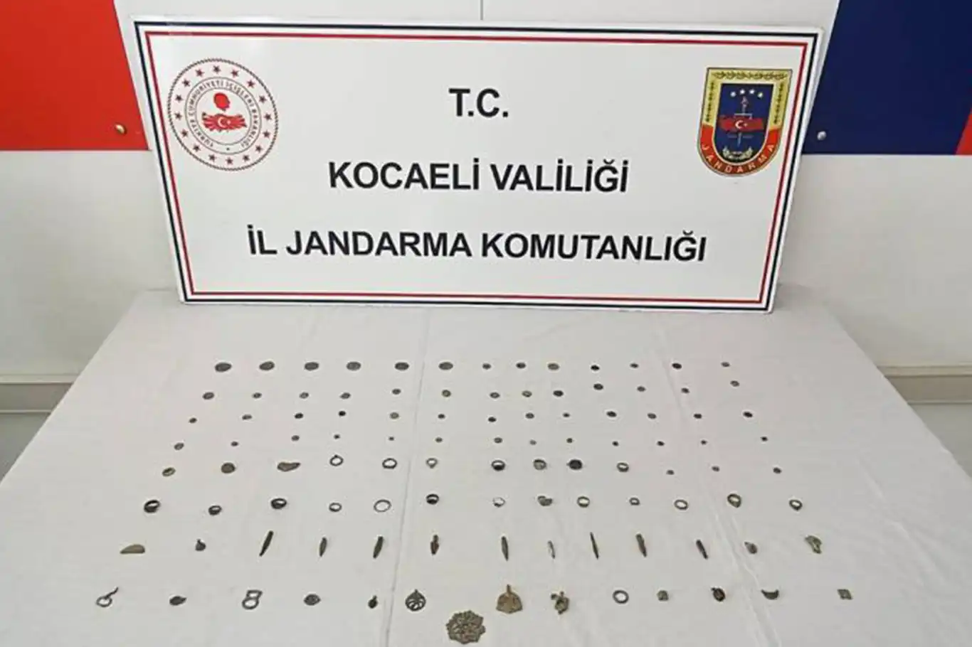 Kocaeli'de tarihi eserler ele geçirildi: 1 gözaltı