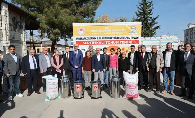 Adıyaman'da çiftçilere tohumluk nohut ve mercimek dağıtıldı