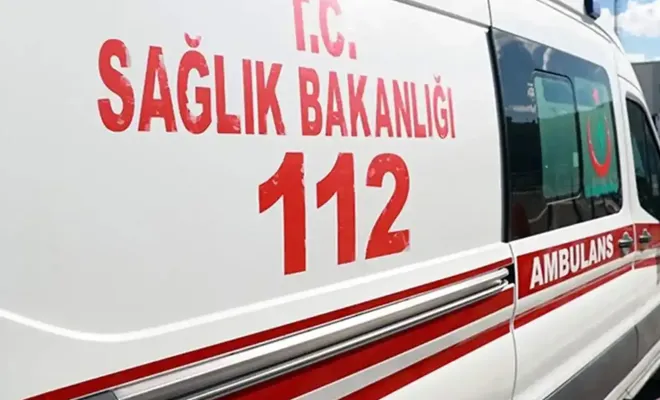 Otomobil tıra arkadan çarptı: 1ölü, ikisi çocuk 4 ağır yaralı