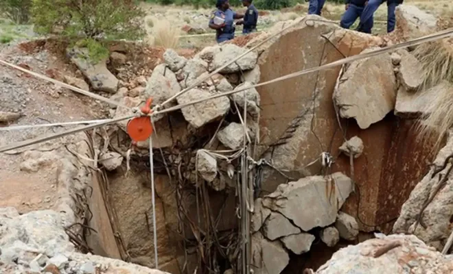 Güney Afrika'da yüzeye çıkan 14 kaçak madenci yakalandı