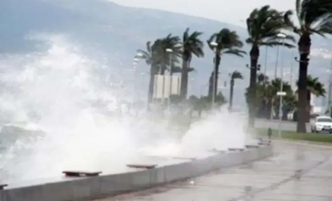 Meteoroloji'den Doğu Karadeniz için fırtına uyarısı