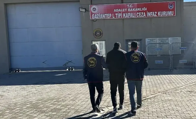 Hırsızlıktan suçundan araması bulunan şahıs yakalandı