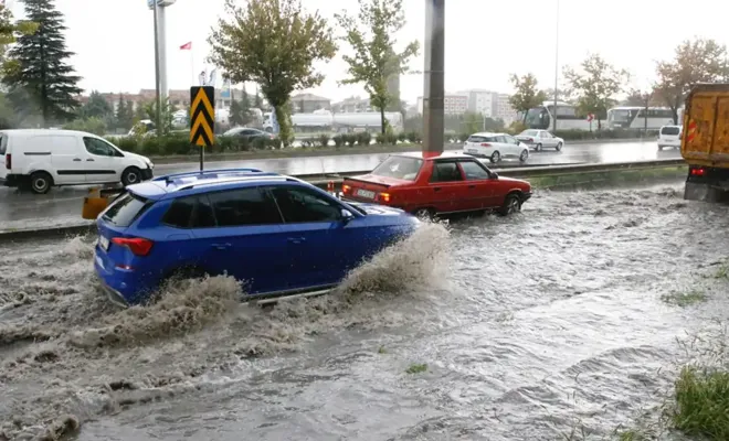 Marmara ve Ege için kuvvetli yağış uyarısı