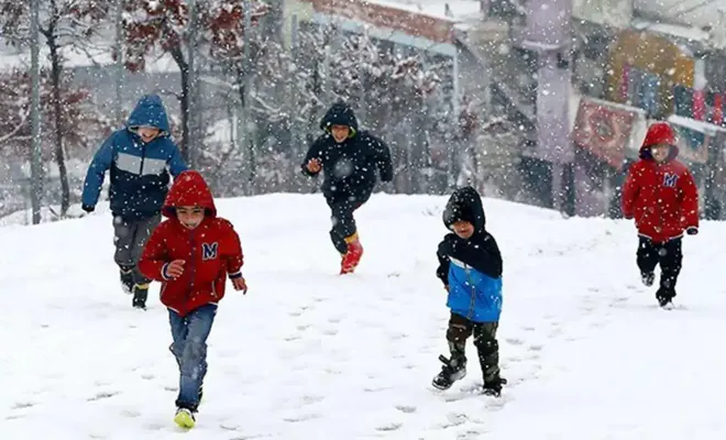 Artvin'de eğitime kar engeli