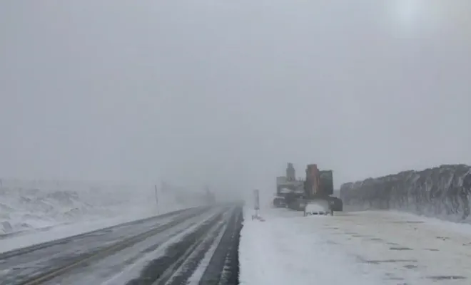 Ardahan'da yoğun tipi ulaşımda aksamalara yol açıyor