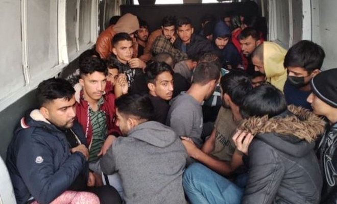 Bir haftada 2 bin 18 düzensiz göçmen sınır dışı edildi