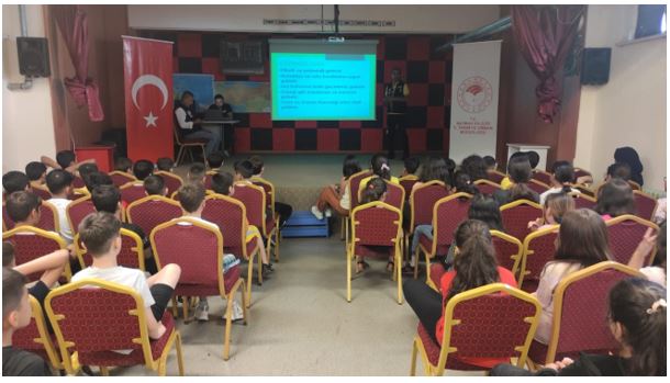 Borsa İstanbul Belde Ortaokulu’nda Gıda Güvenliği Eğitimi Verildi