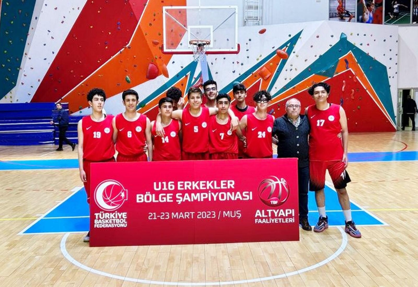 Eğitimspor Basketbolda U16’da Bölge Şampiyonu
