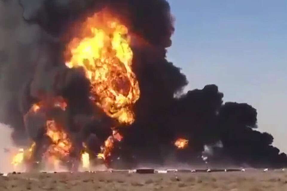 İran'da akaryakıt tankeri patladı