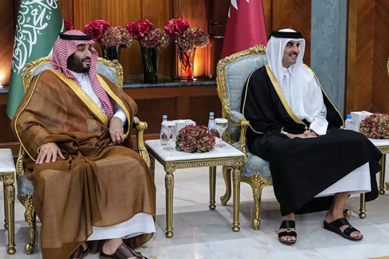 Katar ve Suudi rejiminden 