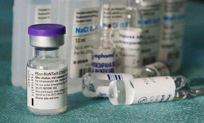 Pfizer-BioNTech: Omicron'a karşı daha etkili aşı geliştirildi 